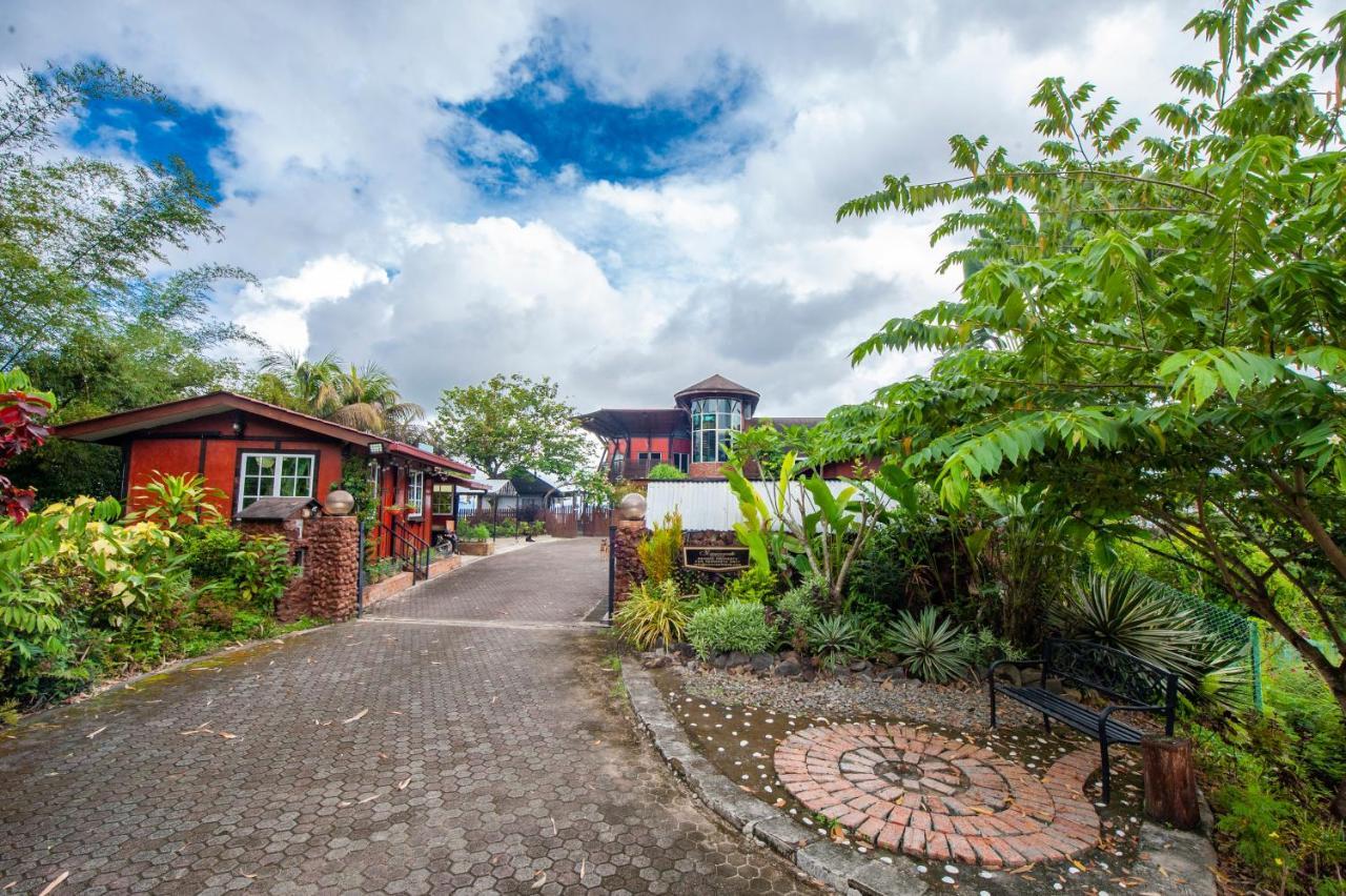Sinurambi Cottage Rental Penampang Buitenkant foto